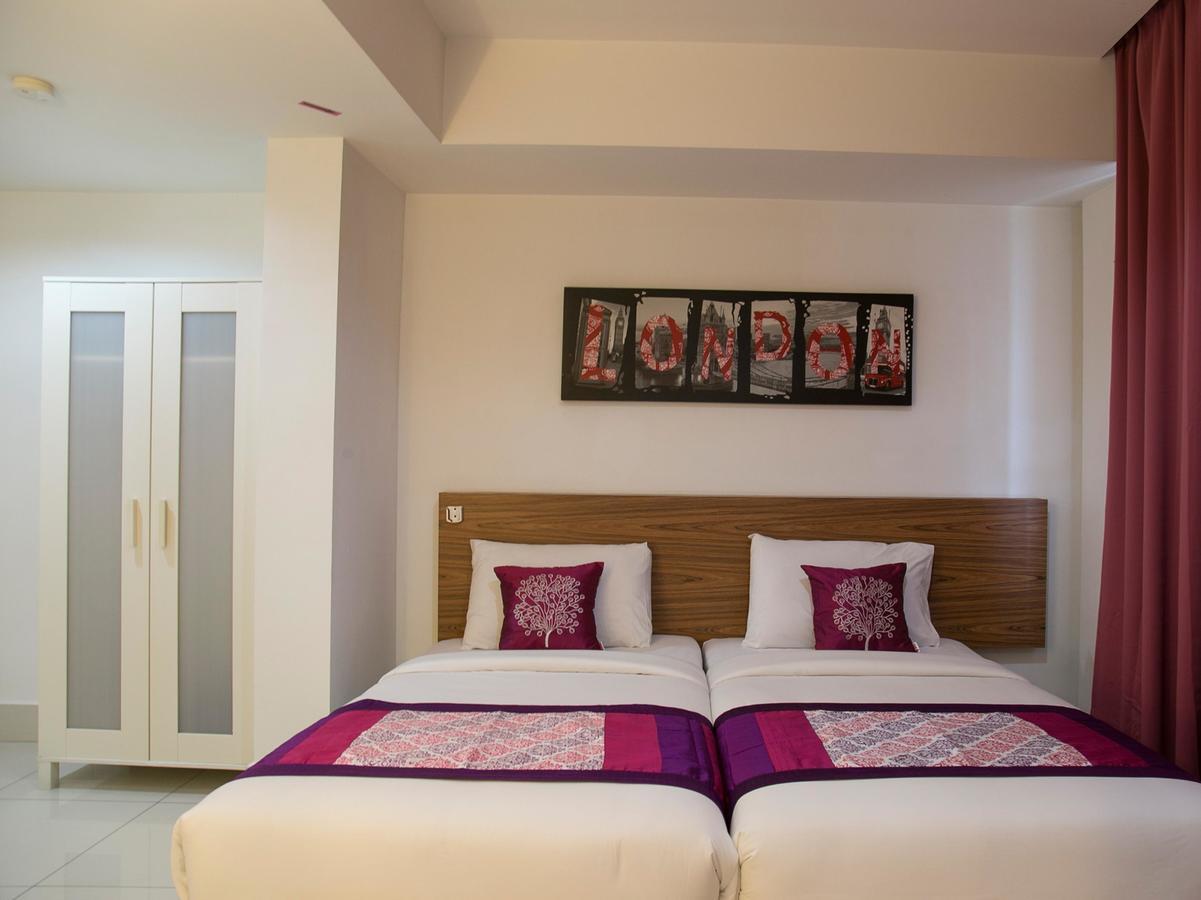 Oyo 180 V Hotel Kuala Lumpur Exterior photo