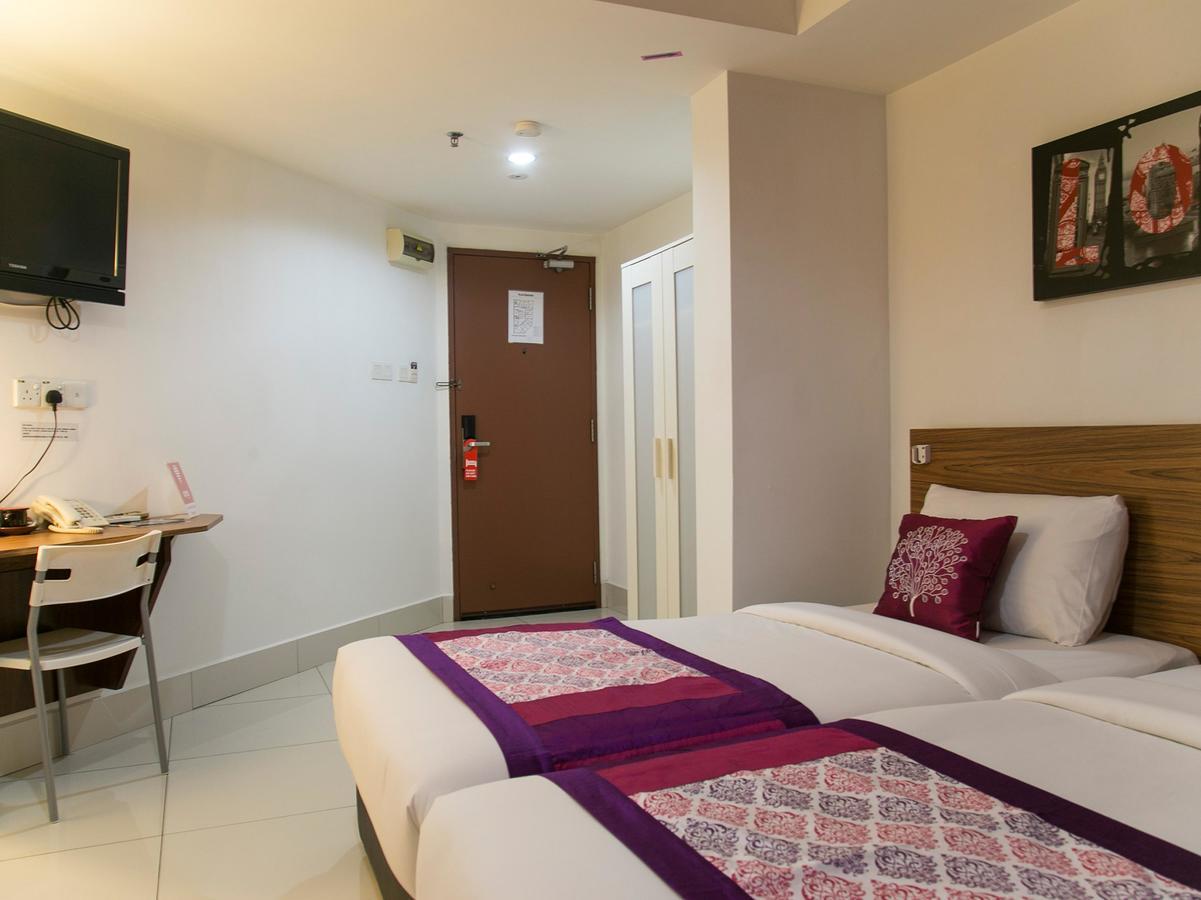 Oyo 180 V Hotel Kuala Lumpur Exterior photo