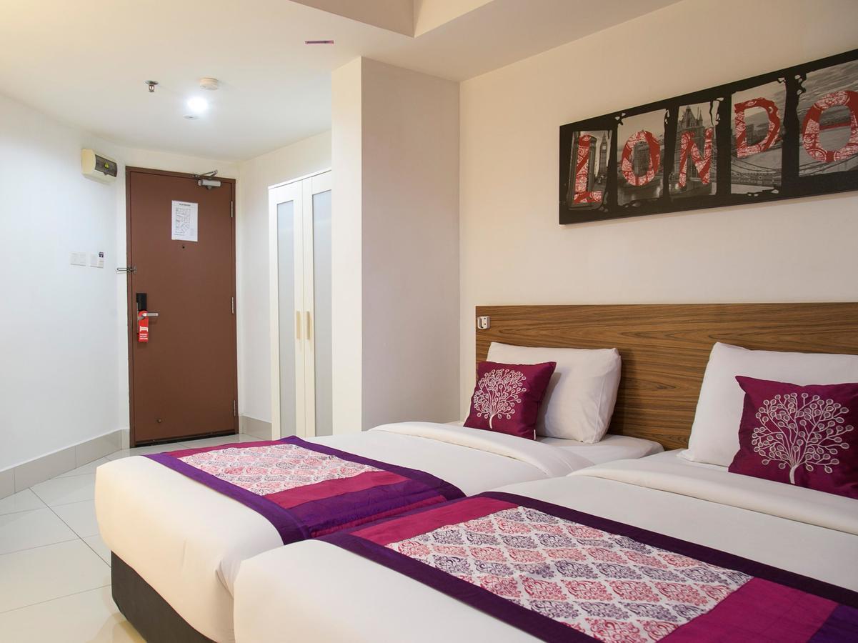 Oyo 180 V Hotel Kuala Lumpur Exterior photo