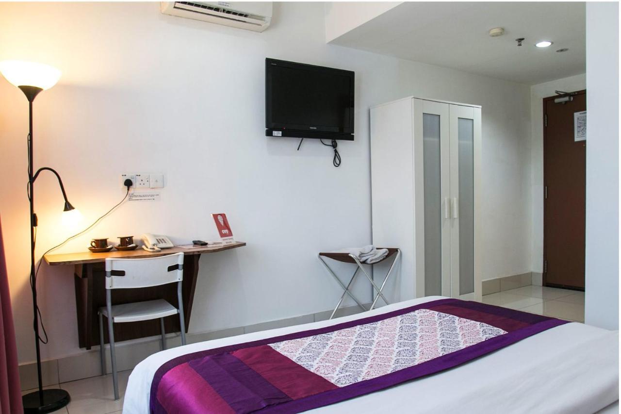 Oyo 180 V Hotel Kuala Lumpur Exterior photo
